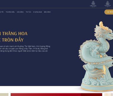 Minh Long I, H designs vases